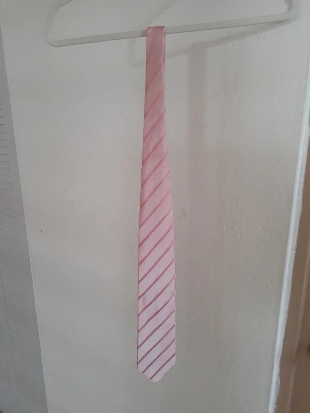 Van Heusen tie pink line pattern silk handmade